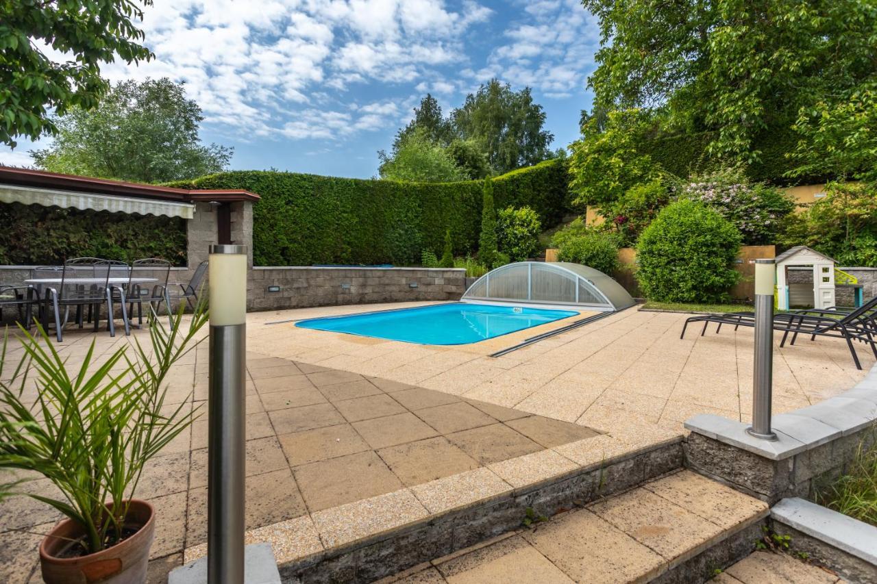 Private Summer House With Swimming Pool, Beach Bar And Pit For Football And Volleyball Hvezdonice Exterior foto